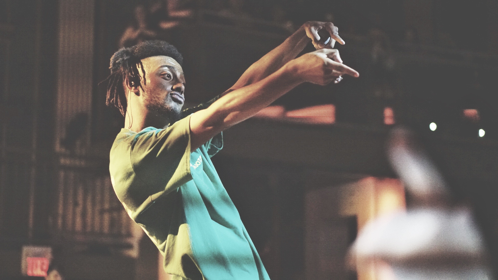 Aminé live performance