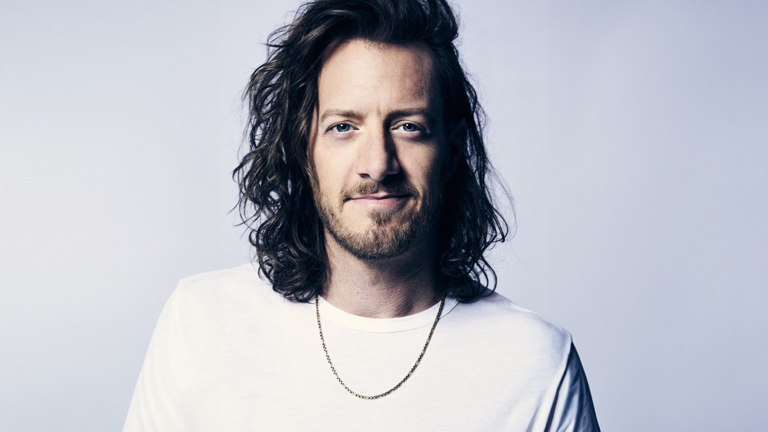 Tyler Hubbard live performance