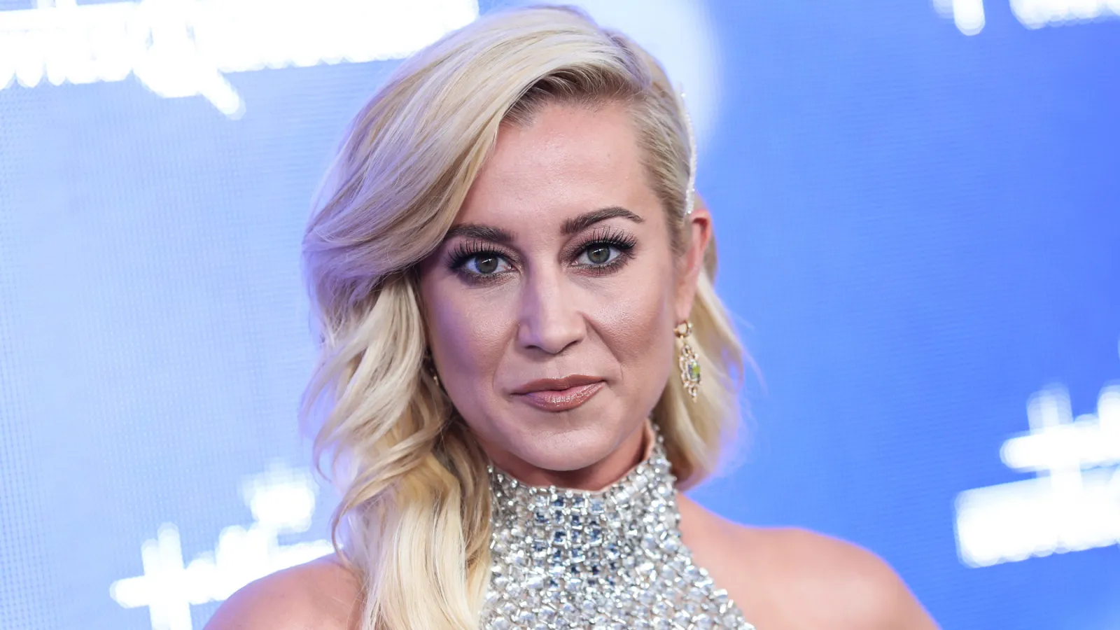 Kellie Pickler live performance