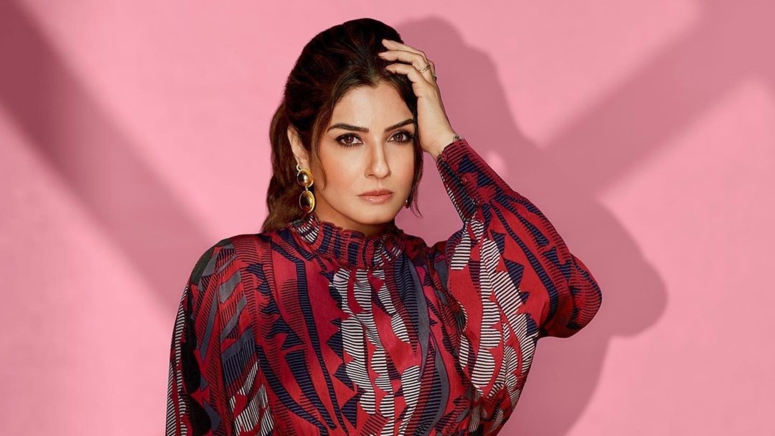 Raveena Aurora live performance